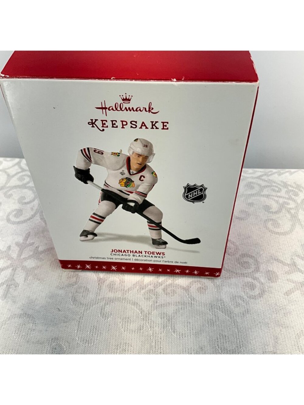Hallmark Keepsake 2016 Jonathan Toews NHL Chicago Blackhawks Christmas Tree Orna